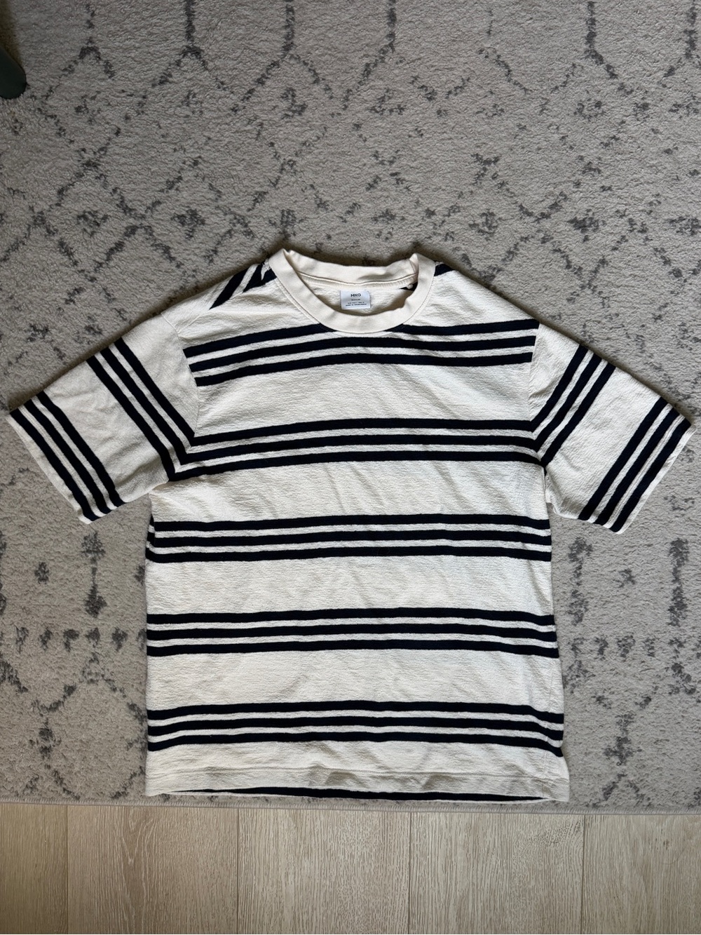 Men's White and Black Striped Short-Sleeve Terry Shirt Mango